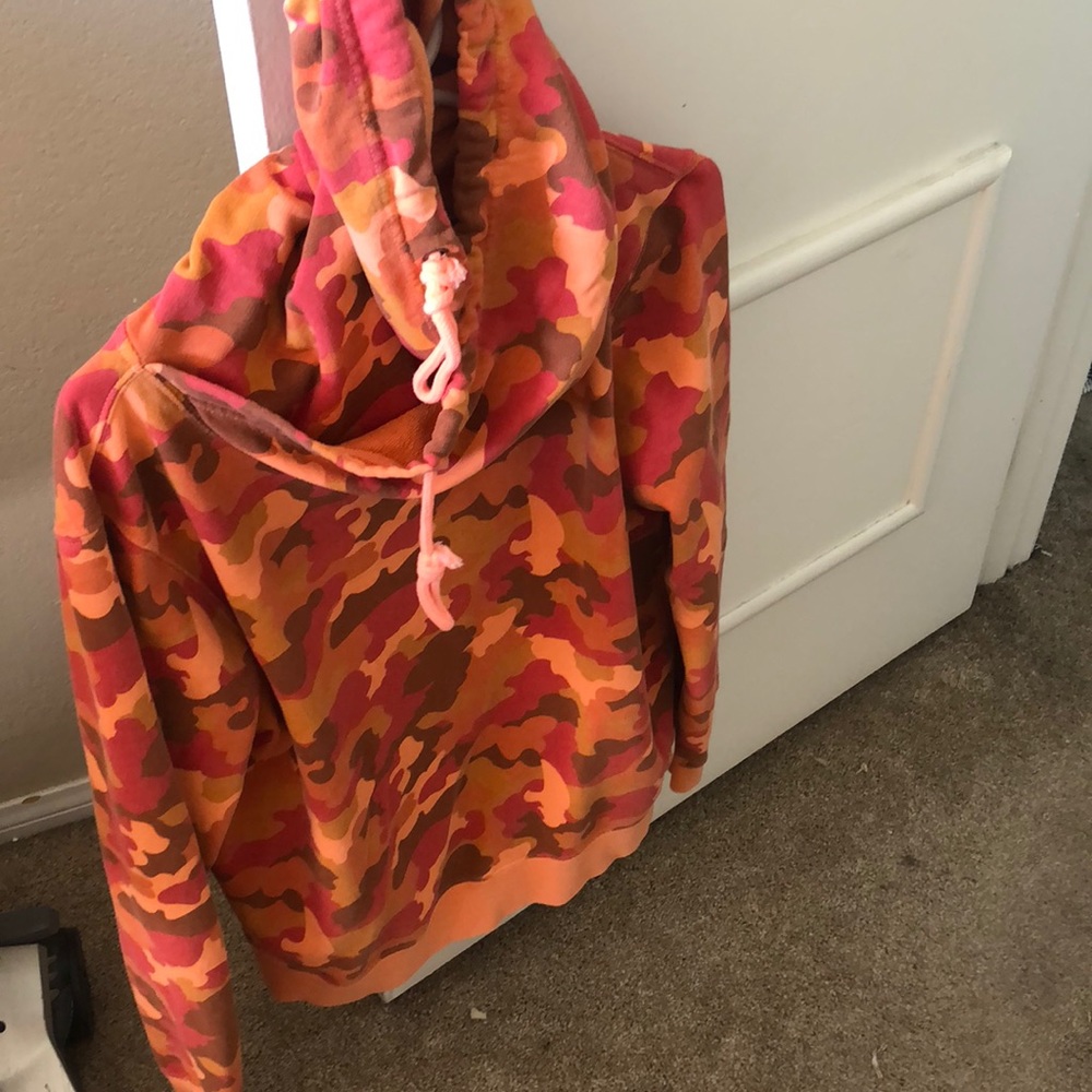 Cameo hoodie sweatshirt